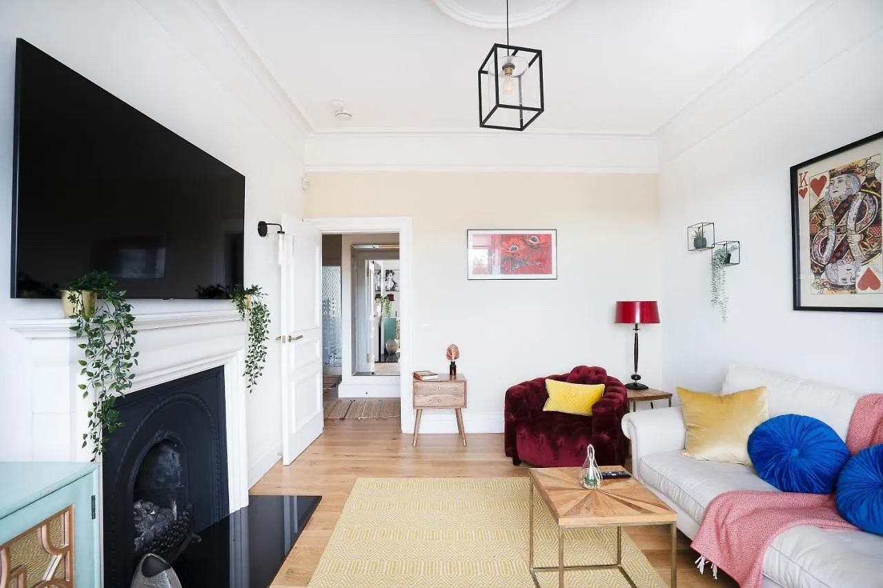 Apartment Meadowbank Residence 3-Bed Edinburgh